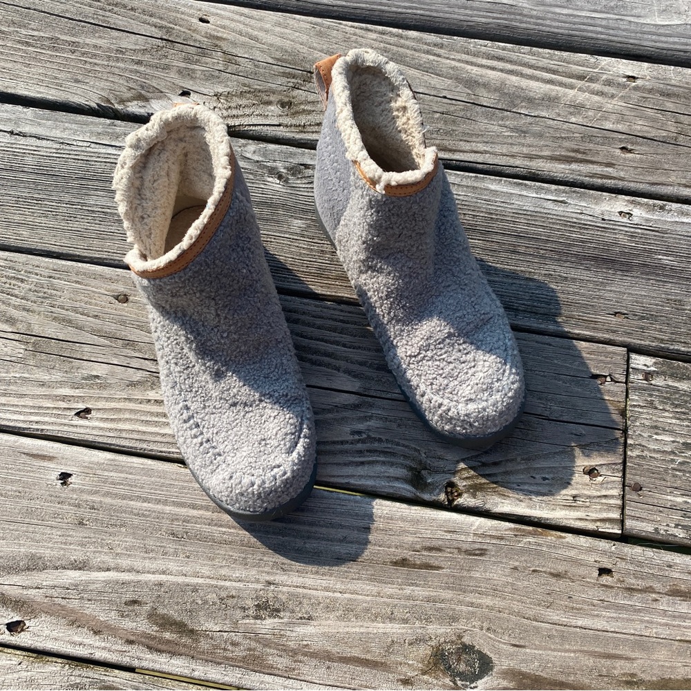 Sanuk Bootah boots